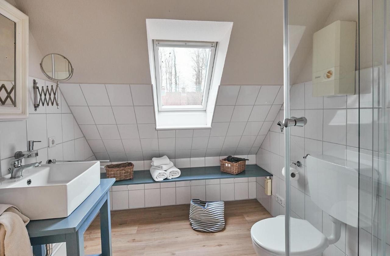 Gut Hohenstein - Platanenappartment Barkelsby Exterior photo